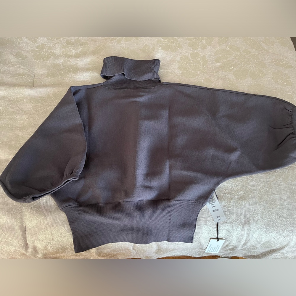 Babaton XS Purple Crop Top